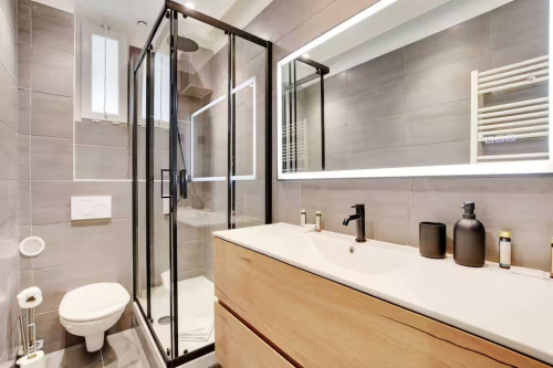 Spacious, bright and well-equipped apartment