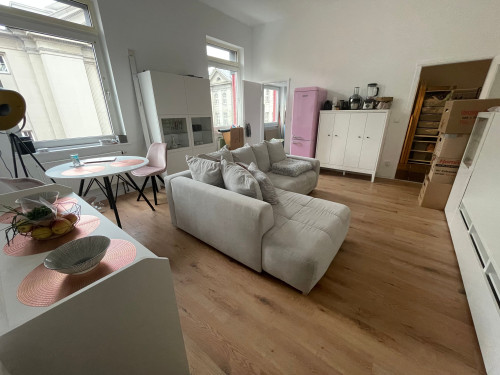 Möblierte Altbauwohnung auf Zeit – 5 Min. zum Hbf Düsseldorf | kernsaniert | ab Mai