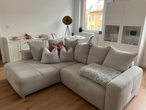 Möblierte Altbauwohnung auf Zeit – 5 Min. zum Hbf Düsseldorf | kernsaniert | ab Mai