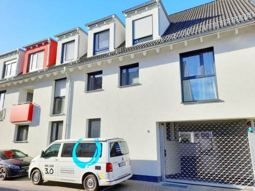 high-quality, fully equipped and fully furnished apartment in Karlsruhe