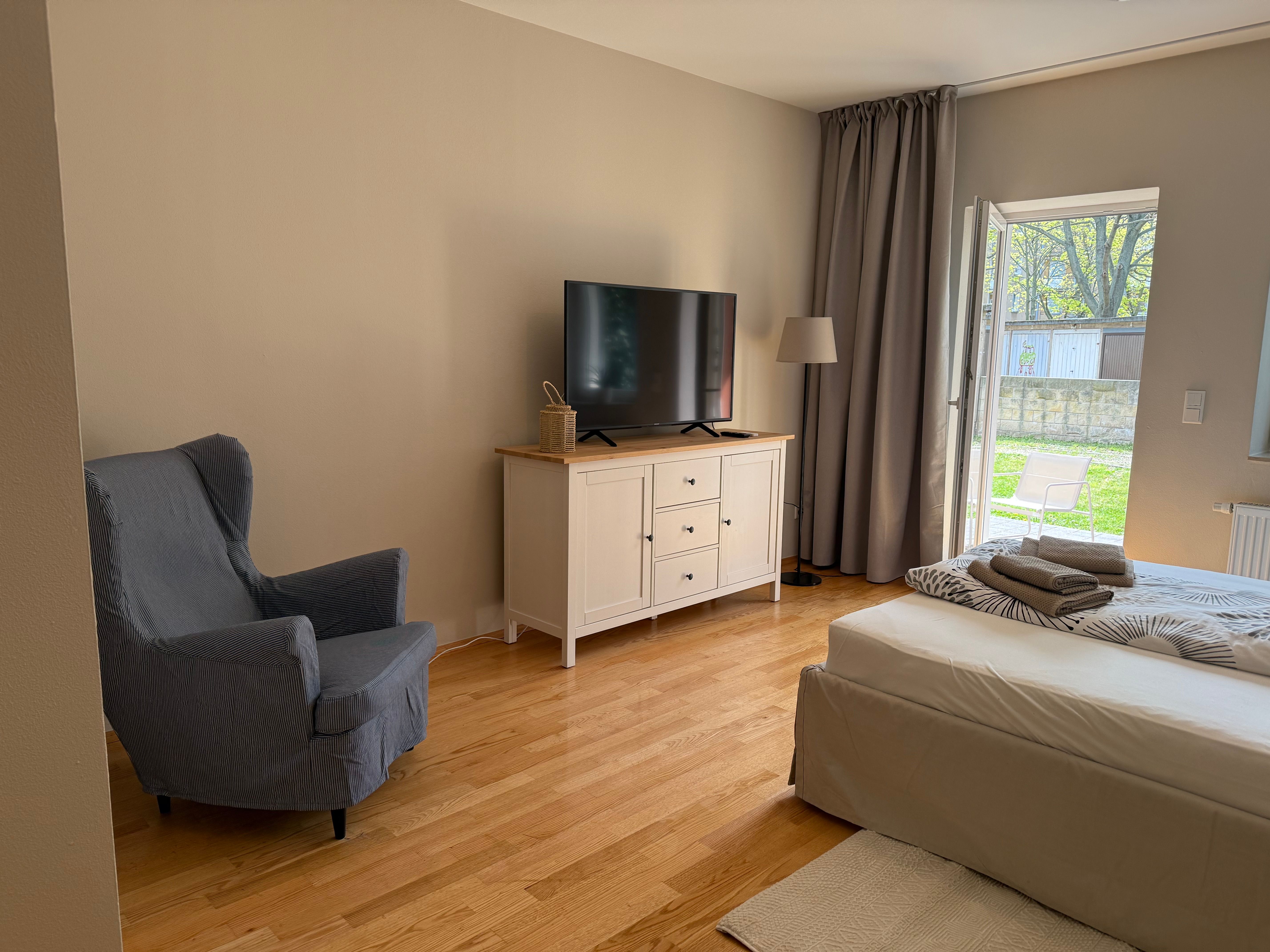  Ruhiges Apartment In Der Neustadt Optimale Anbindung Infineon ESMC  -  Ruhiges Apartment in der Neustadt optimale Anbindung Infineon ESMC  - Gallery -  10