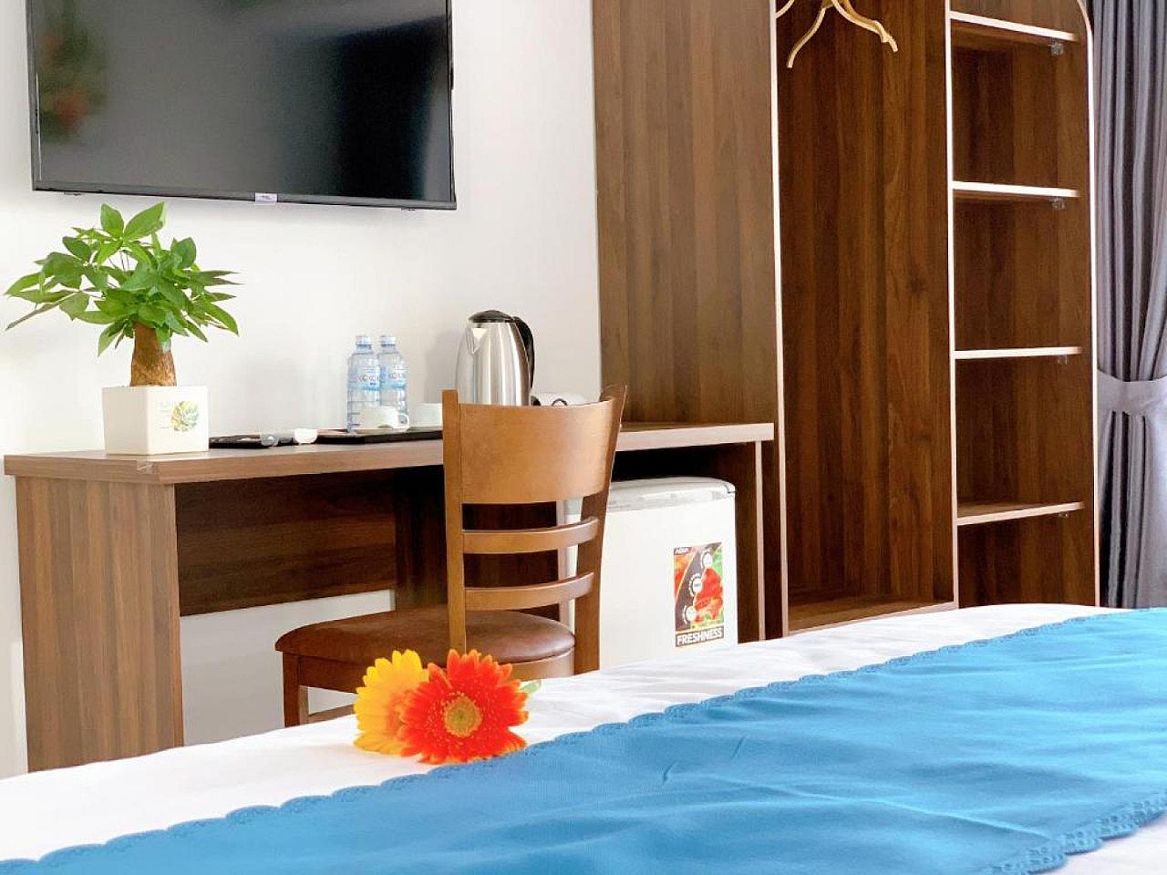  Triple Room  -  Peaceful Coliving Villa Near The Beach in Cẩm An with Private Balconies & Pool Access Residence  - Gallery -  7