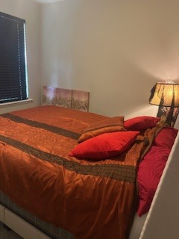 Guest Bedroom(Full Room) - 1