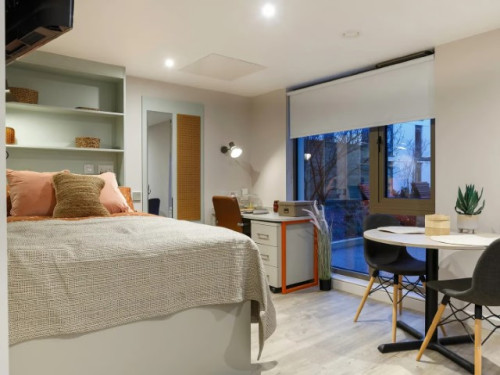  10 Bed Ensuite  -  Cosmos  - Gallery -  1