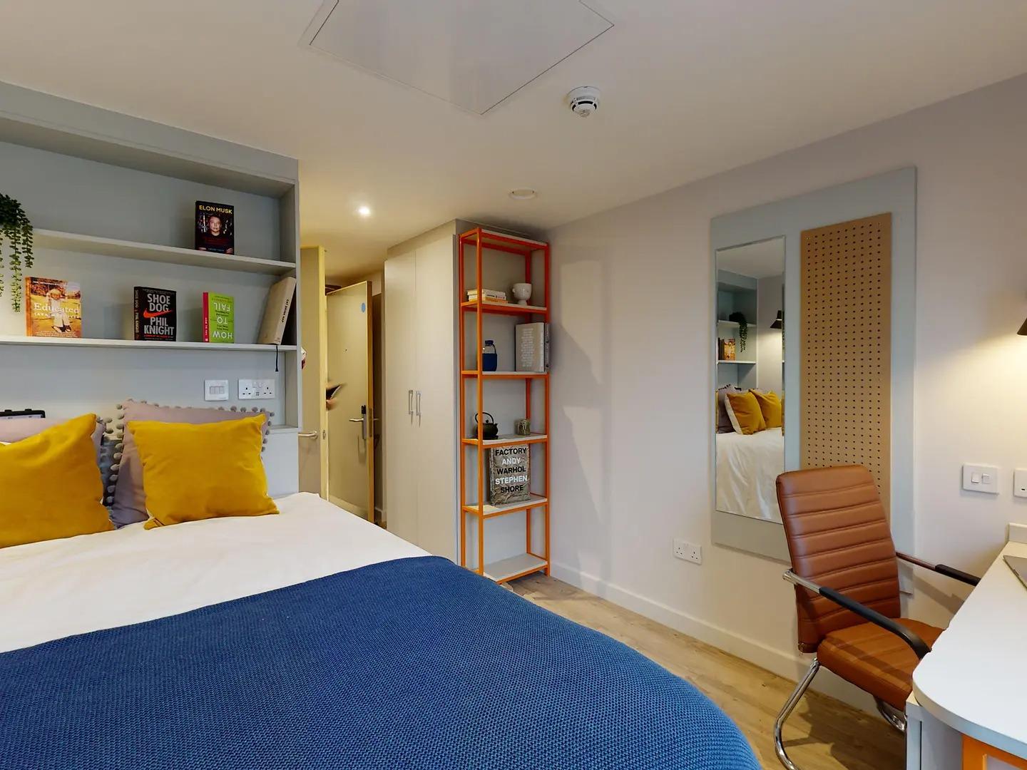 8 Bed En-Suite - 5
