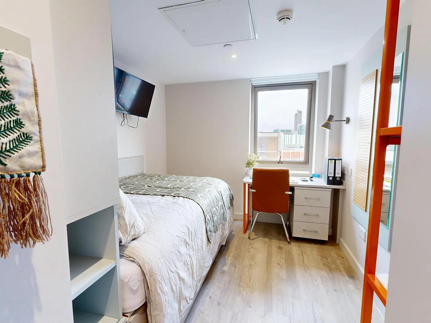 4 Bed En-Suite - 3
