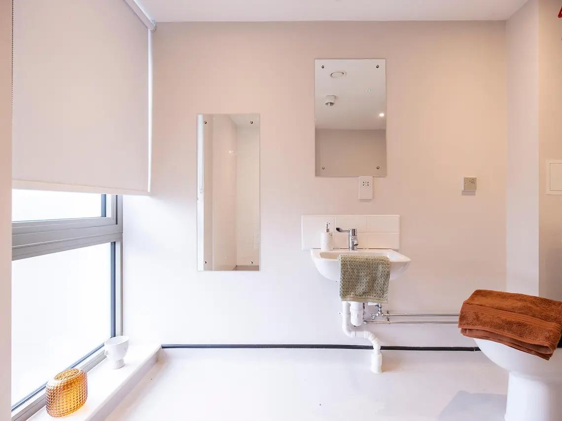 Premium Studio Accessible - 16