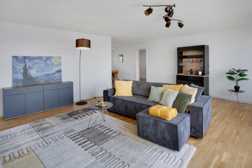 Newly Renovated, Fully Furnished 2BR with Balcony & Parking – Near US Base - Gallery - 17