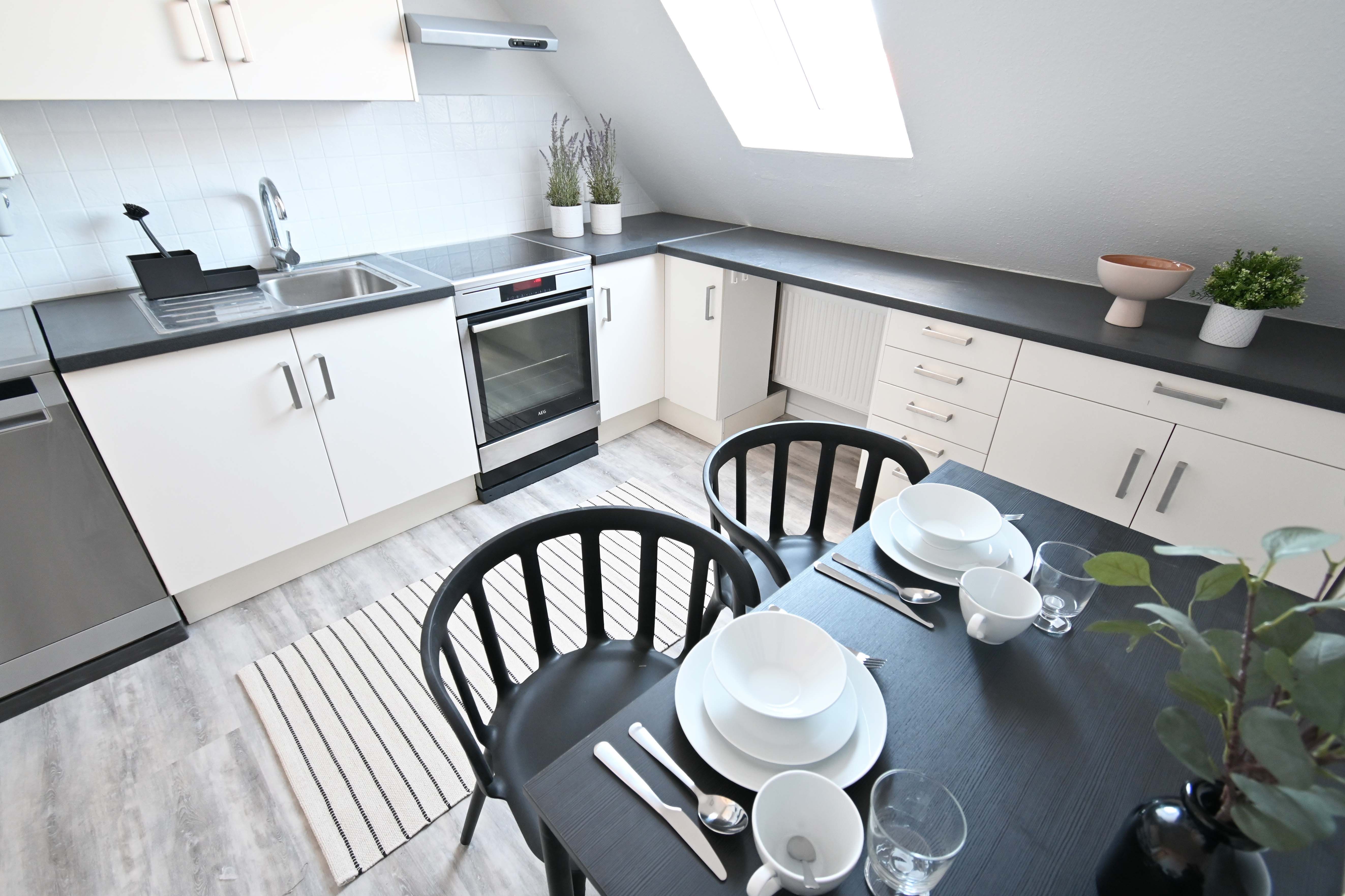  AUSBLICK ++ Elegant Möbliert & Komplett Ausgestattet ++ Business- Od. Ferien-Appartment ++  -  AUSBLICK ++ Elegant möbliert & komplett ausgestattet ++ Business- od. Ferien-Appartment ++  - Gallery -  8