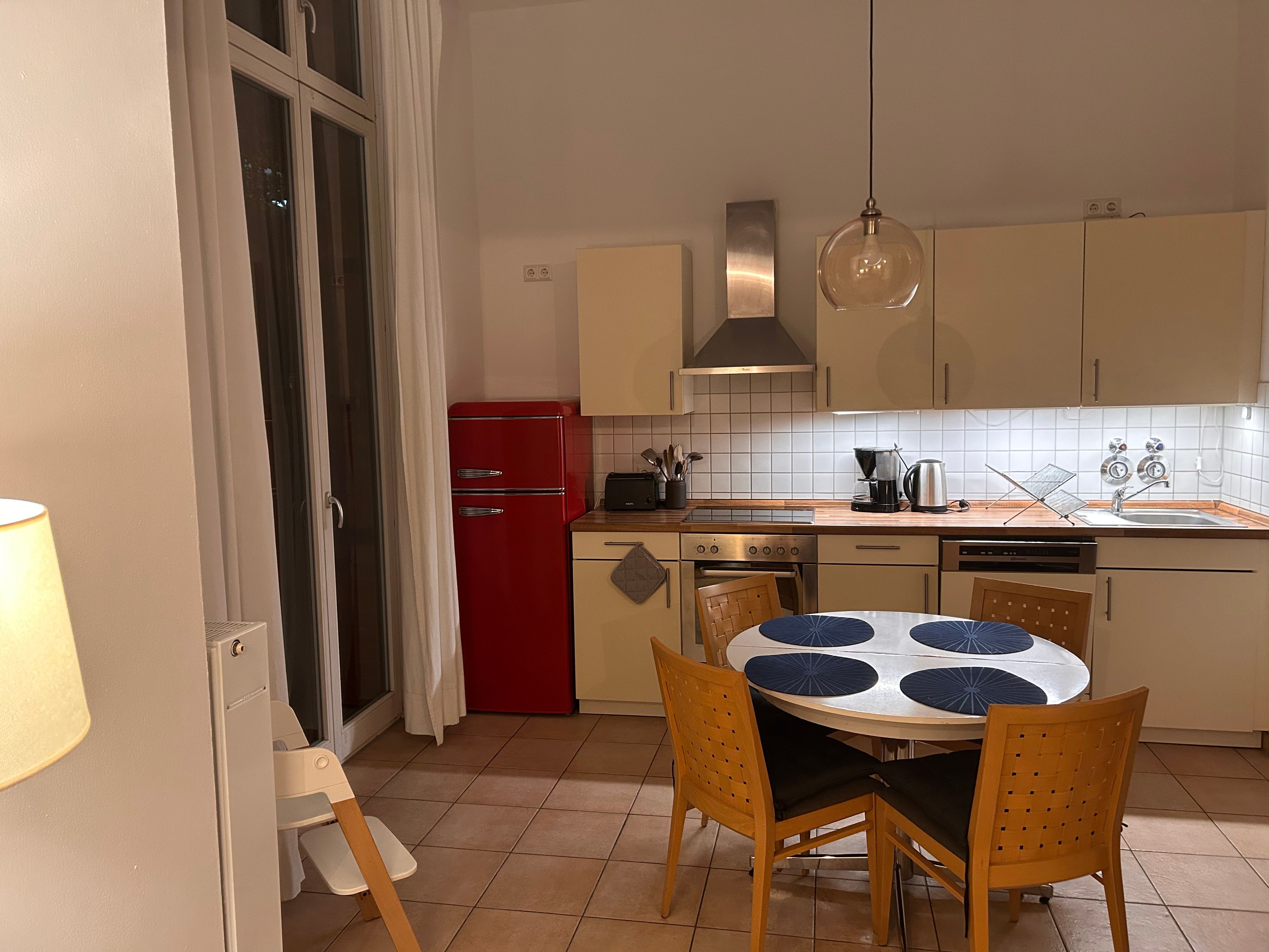  A Similarly Beautiful, Heritage-Protected Apartment Near Sanssouci Park  -  A similarly beautiful, heritage-protected apartment near Sanssouci Park  - Gallery -  7