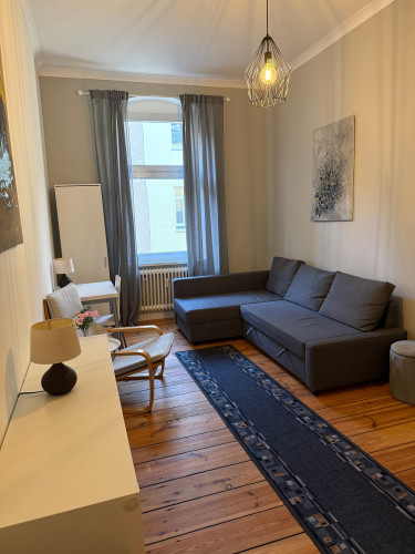 Charmante 2-Zimmer Altbauwohnung nahe Charlottenburg – ruhig & hell