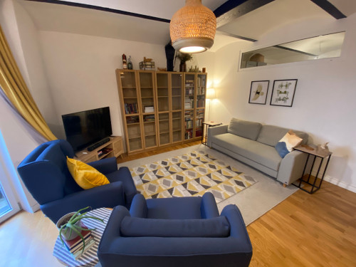 Modern, Quiet & Spacious: Fully Furnished Oasis with Garden Space (U6 & M13)