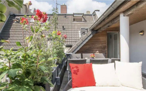 140 sqm Maisonette with roof terrace