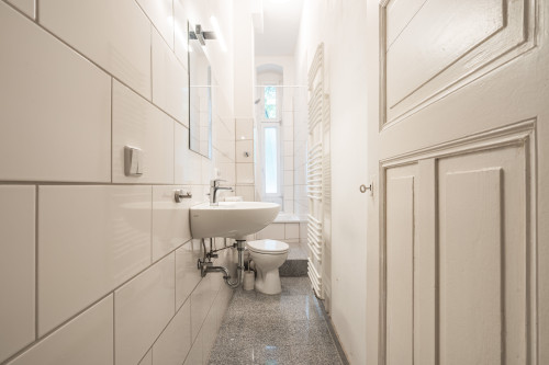 Perfect 2-room apartment in a prime location in Friedrichshain, fully furnished & equipped