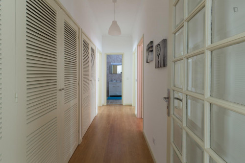Cosy twin bedroom in a 5-bedroom apartment, in the Matosinhos neighbourhood - Gallery - 8
