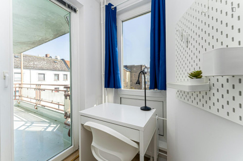 Welcoming single bedroom near Neukölln metro