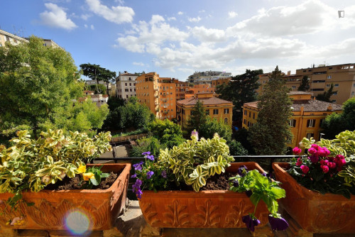 2-bedroom apartment, with outdoor area