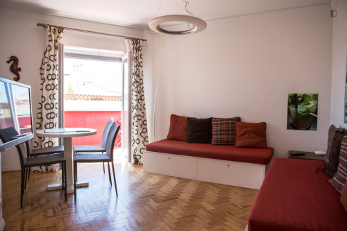 One-bedroom flat with an outdoor balcony, in the centre of Ericeira - Gallery - 14