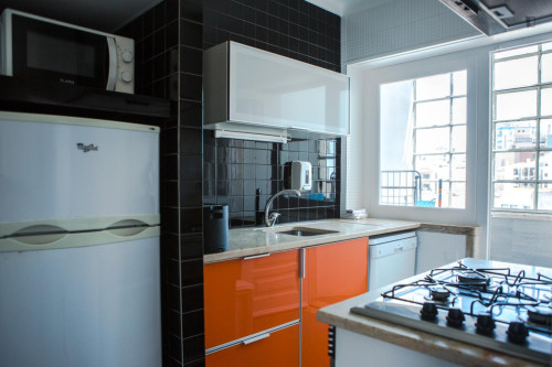One-bedroom flat with an outdoor balcony, in the centre of Ericeira - Gallery - 9