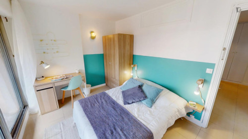 Great double bedroom close to Crimée metro station