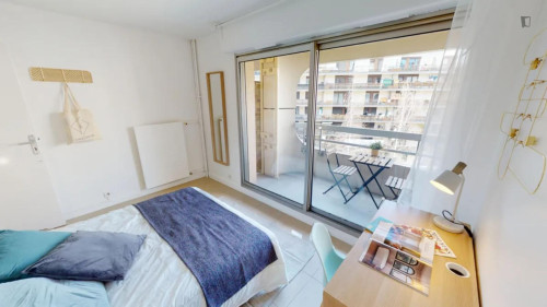 Great double bedroom close to Crimée metro station