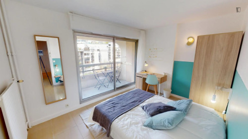 Great double bedroom close to Crimée metro station