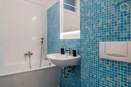 Stylishly Modernised Flat with Balcony in Trendy Prenzlauer Berg