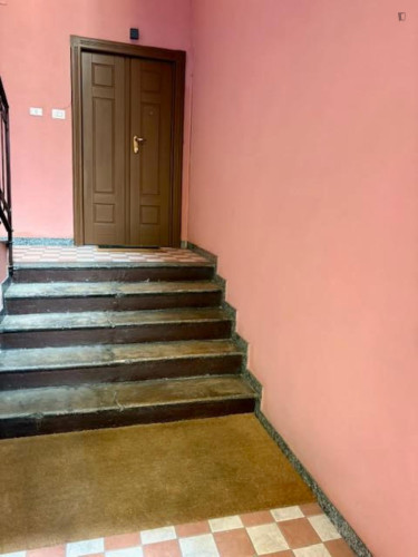 Just renovated 1 bdr bright and super quiet apartment with small terrace