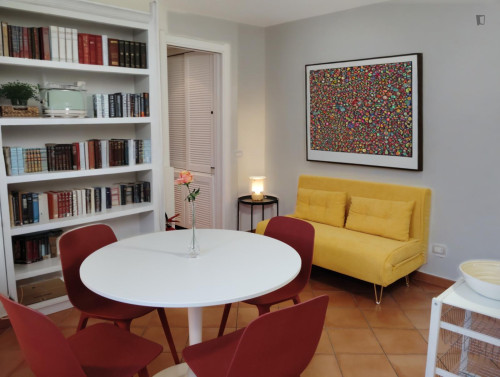1-bedroom apartment, center of Milan