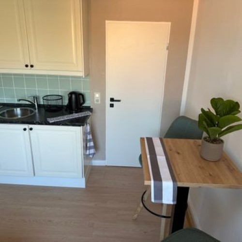 Prime Location in Göttingen: Newly Furnished Apartment Near North Campus & University Hospital - Gallery - 6