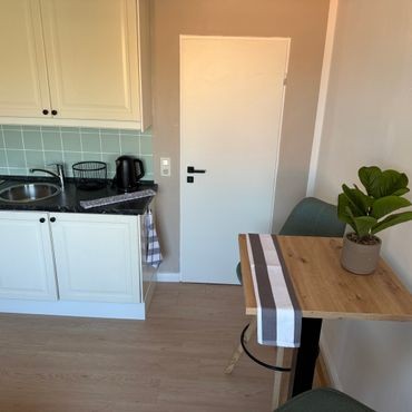  Entire Apartment  -  Prime Location in Göttingen: Newly Furnished Apartment Near North Campus & University Hospital  - Gallery -  6
