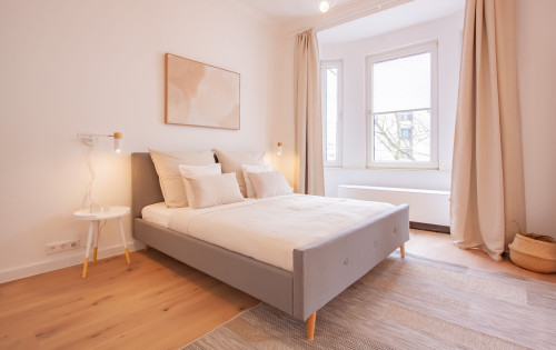 *****Stylish, modern & newly renovated flat in the trendy Unterbilk district*****
