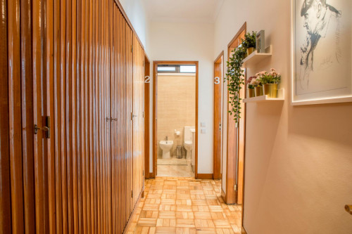 Excellent twin bedroom in a 5-bedroom flat, in Matosinhos - Gallery - 7
