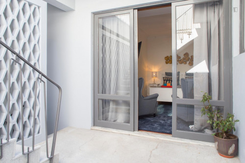 Excellent twin bedroom in a 5-bedroom flat, in Matosinhos - Gallery - 5