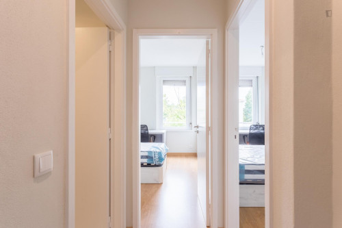 Bright and spacious double bedroom near Universidade Portucalense Infante Dom Henrique