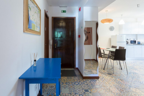 Neat and cosy single ensuite bedroom near Universidade Fernando Pessoa - Gallery - 8