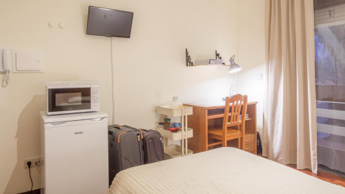Single ensuite bedroom in nice 6-bedroom house in Paranhos - Gallery - 12