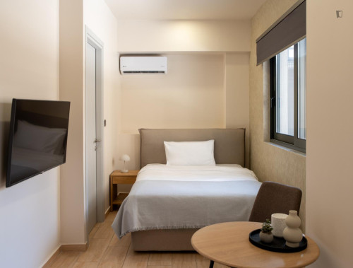 Excellent studio in Pireas