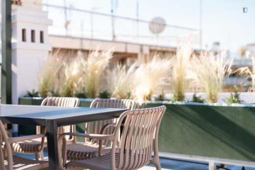 Astonishing studio with a terrace, in Kallimármaro