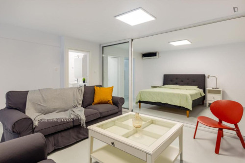 Spacious studio in Koukaki
