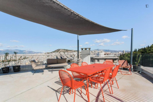 Astonishing 2-bedroom apartment in Neapoli