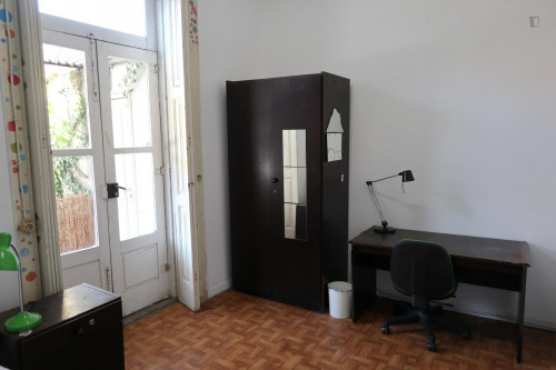 Simple single bedroom in a residence, near Casa da Música - Gallery - 22