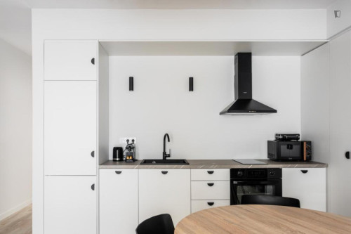 Neat 2 bedroom apartment in Koukaki