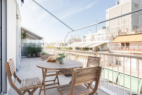 #AH04 Top floor studio near Athens Concert Hall