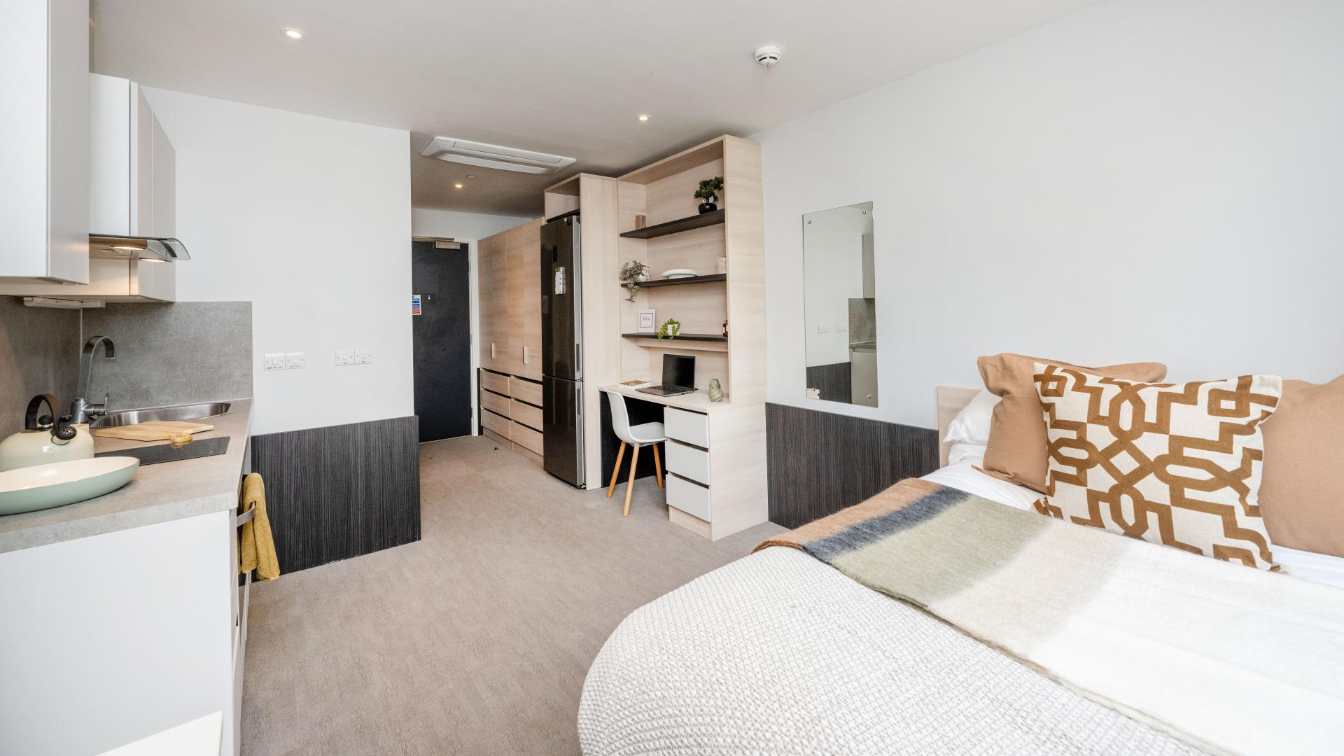  Classic Plus Studio  -  Hythe Mills  - Gallery -  3