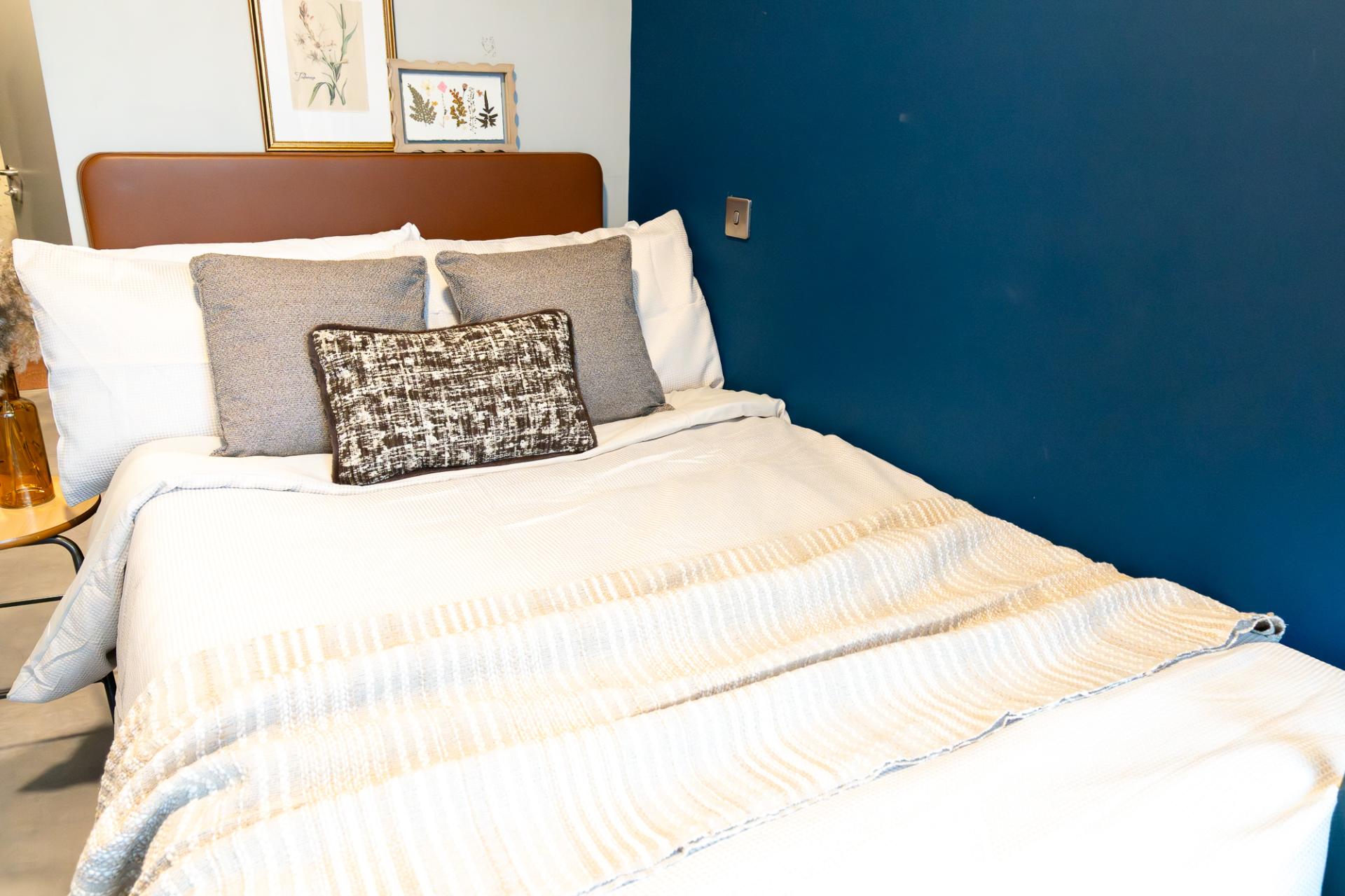 Skyline Ensuite - The Vantage - Gallery - 1