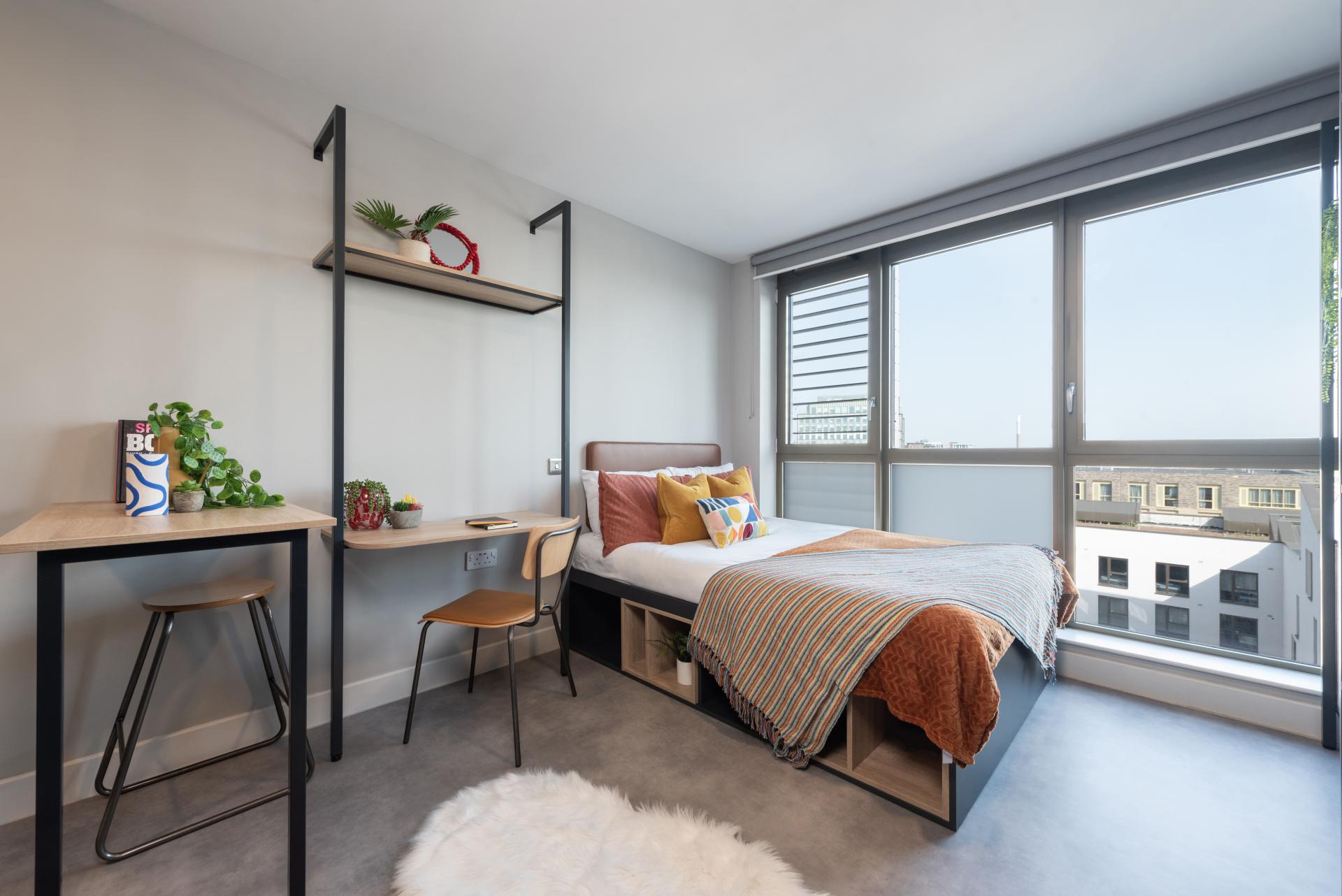 Courtyard View Studio - The Vantage - Gallery - 1