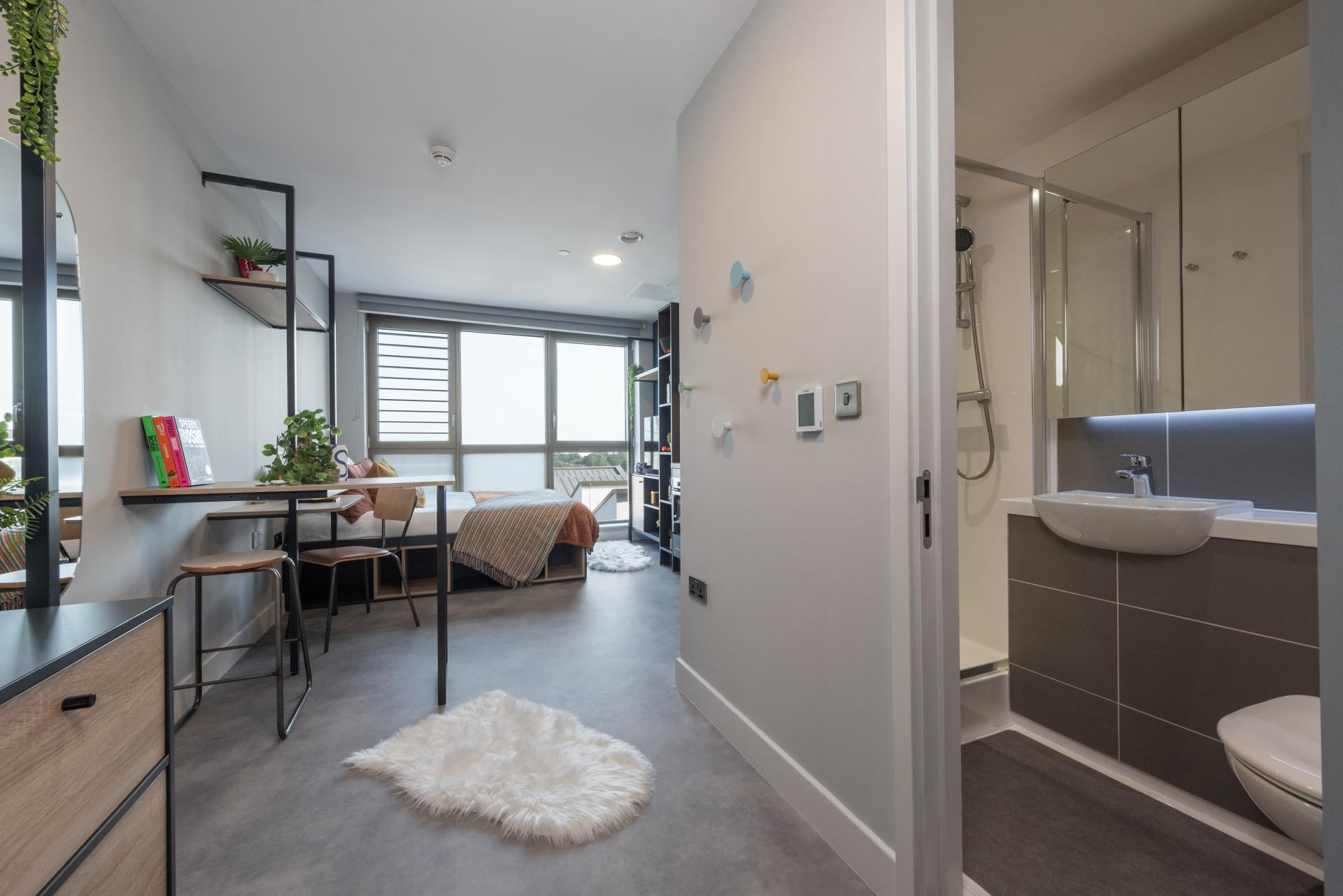 Courtyard View Studio - The Vantage - Gallery - 5