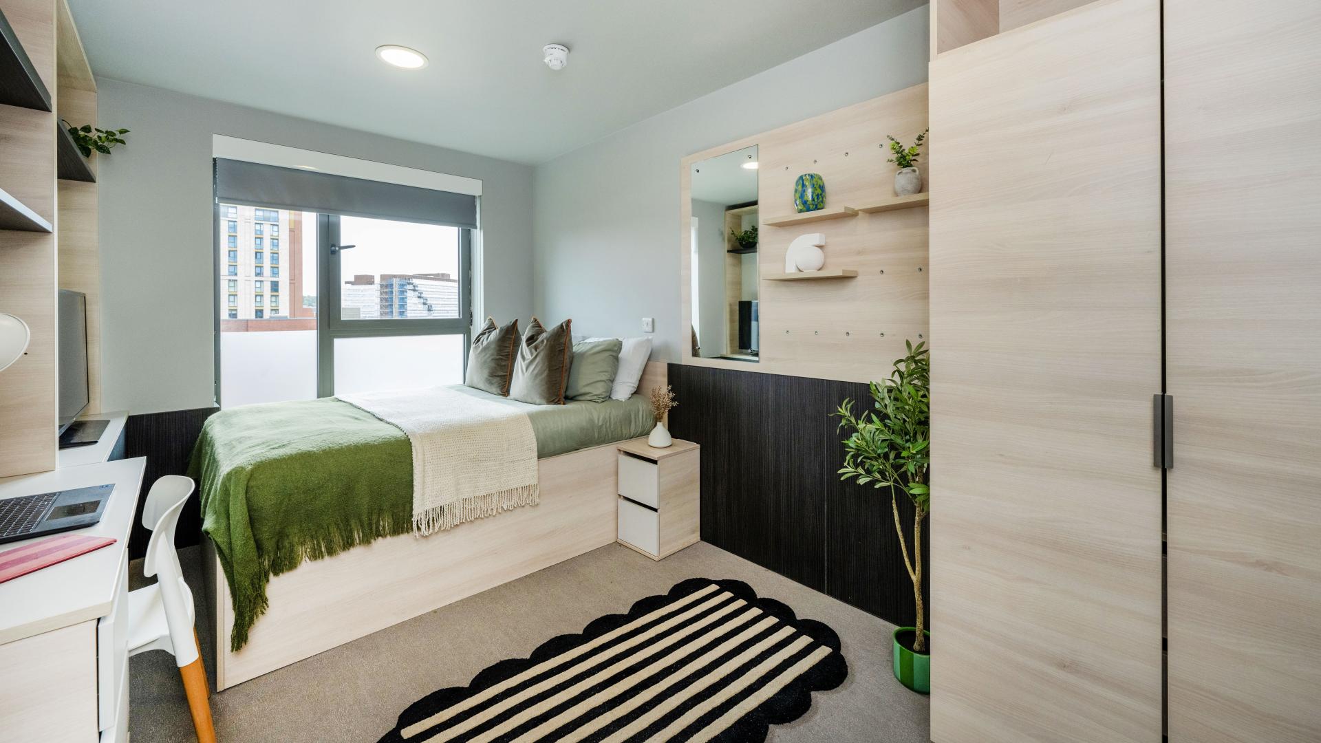 Two Bed Flat - 5