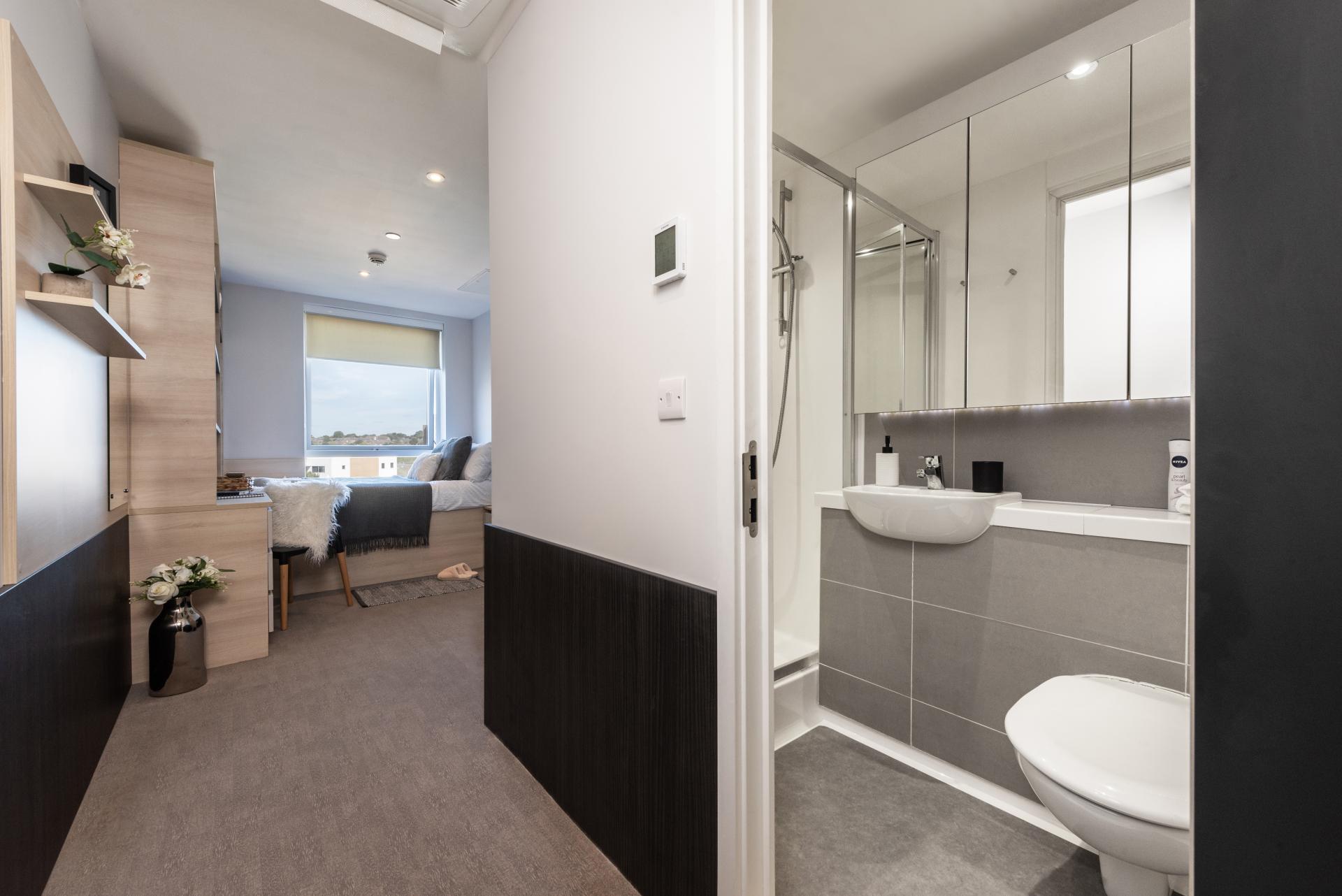 Premium En-Suite - 3